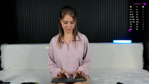 Alena online show from October 27, 2:34 pm