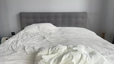 Al online show from April 24, 7:33 am