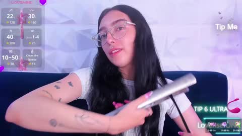 sopie online show from January 14, 11:10 am