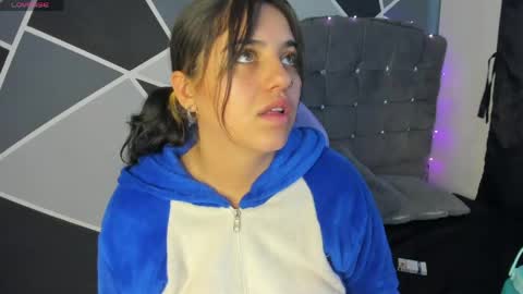 alysa magic online show from April 22, 7:00 pm