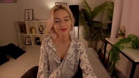 Alysia online show from September 15, 2:25 pm