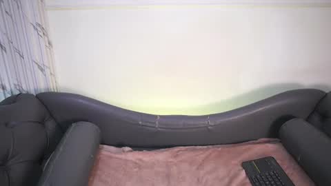 alyssa_joness online show from June 23, 4:32 am