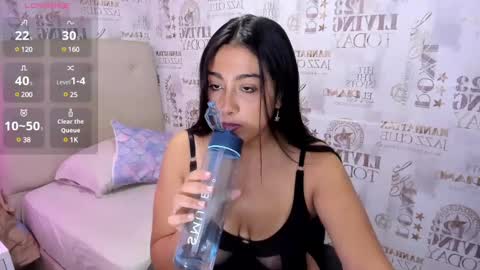 Snapshot of alyssa_park chatting on February 1, 7:23 pm ALYSSA online show from February 1, 7:23 pm