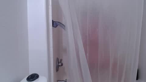Snapshot of alyssiaamorexo chatting on February 7, 3:52 pm Alyssiaamorexo online show from February 7, 3:52 pm
