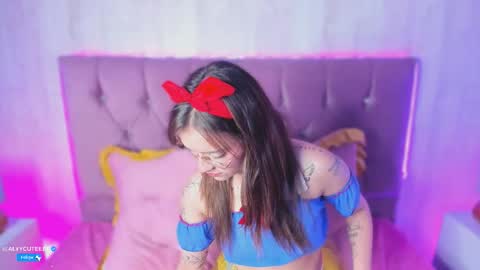 Alyy online show from February 25, 8:07 pm