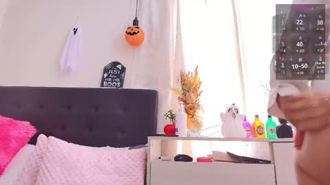 Snapshot of amabella_w chatting on October 14, 8:00 pm Isabella online show from October 14, 8:00 pm