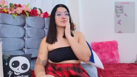 Isabella online show from June 8, 1:28 am