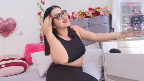 Isabella online show from April 18, 7:40 pm