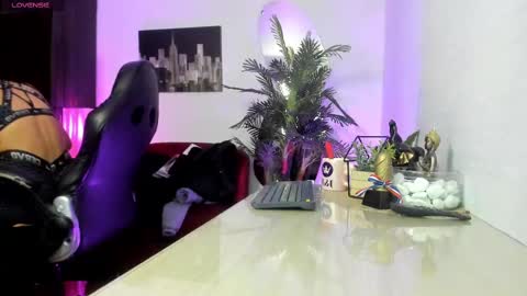 anny online show from September 15, 3:26 am