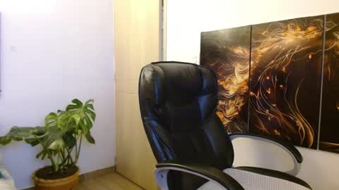 AMALIA online show from April 21, 1:42 am