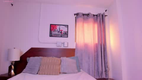 amanda29_ online show from April 8, 7:16 pm