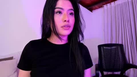 Snapshot of amanda_26 chatting on March 3, 2:11 am Luisa online show from March 3, 2:11 am