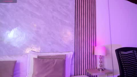 Luisa online show from February 11, 2:04 am