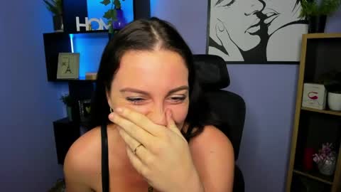 Amanda online show from April 23, 2:30 pm