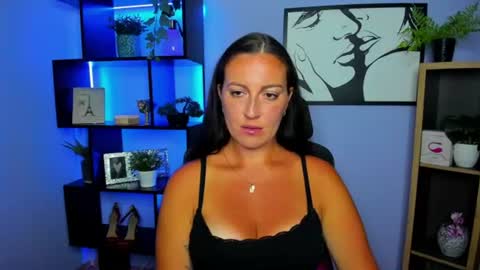 Amanda online show from July 29, 1:33 pm