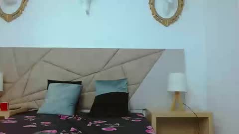 amanda_ramirez online show from October 20, 8:23 pm