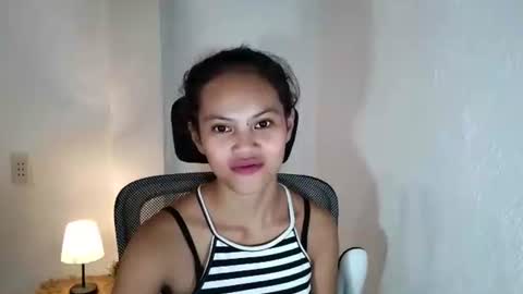 amandamoreey online show from June 1, 1:24 pm