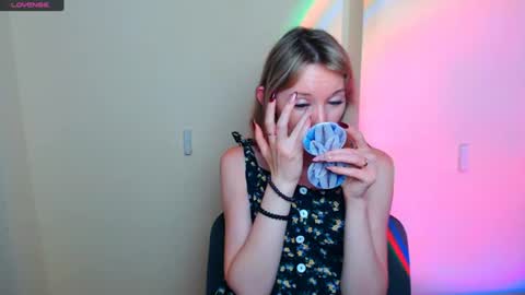 Amanda online show from June 30, 10:15 am