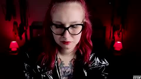 Goddess Amanita online show from December 4, 12:29 pm