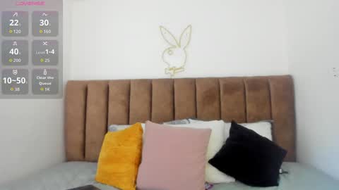 amara18_ online show from November 20, 2:45 am