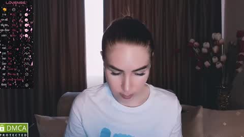 Snapshot of amara_campbell chatting on December 8, 3:32 am amara campbell online show from December 8, 3:32 am