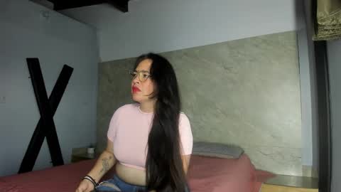 Snapshot of amara_luxe chatting on October 10, 10:36 pm amara_luxe online show from October 10, 10:36 pm