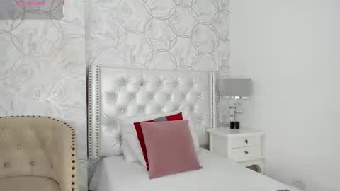 amara_rousse online show from September 12, 12:01 pm