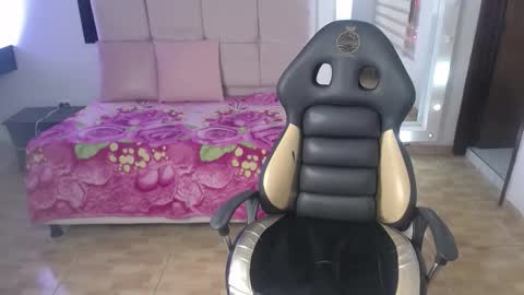 amara_sexy_ online show from March 6, 8:37 pm