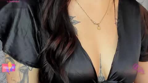 Snapshot of amara_vause chatting on September 11, 1:06 am - A M A R A - online show from September 11, 1:06 am