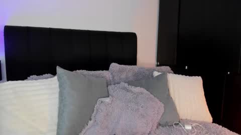 Snapshot of amara_vause chatting on September 8, 11:15 pm - A M A R A - online show from September 8, 11:15 pm