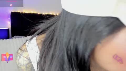 Snapshot of amara_vause chatting on September 20, 2:10 am - A M A R A - online show from September 20, 2:10 am