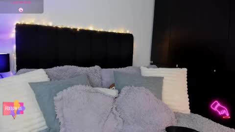 Snapshot of amara_vause chatting on October 7, 10:47 pm - A M A R A - online show from October 7, 10:47 pm