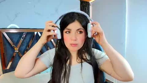 Snapshot of amara_vega chatting on October 20, 11:57 am Amara Vega online show from October 20, 11:57 am