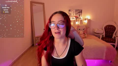 amaraa_couper1 online show from November 22, 3:53 am