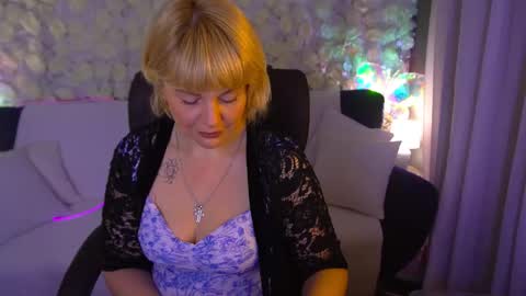 Sofia online show from June 7, 7:10 pm