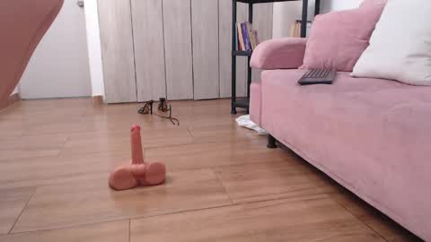 Amaranta online show from April 25, 1:03 pm