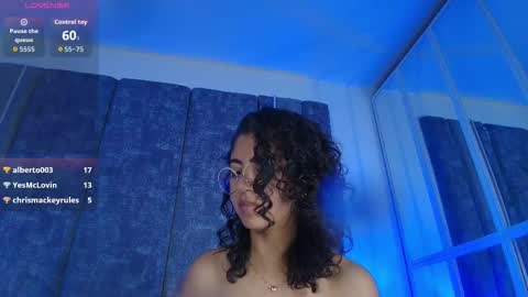 Emily online show from January 12, 2:22 pm