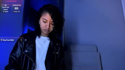 Emily online show from October 10, 11:37 am