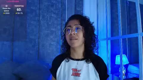 Emily online show from November 13, 1:10 pm