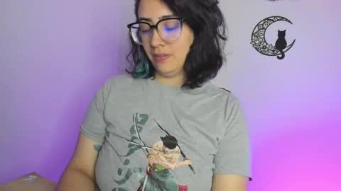 Snapshot of amaryllis_vizcaya chatting on December 20, 11:26 pm Katt online show from December 20, 11:26 pm