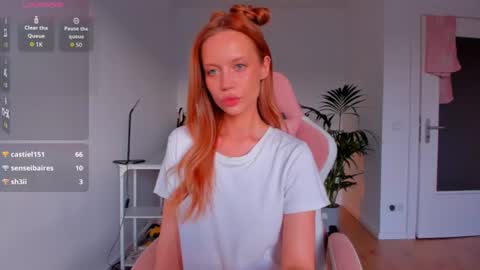 Roxy online show from June 21, 7:40 pm