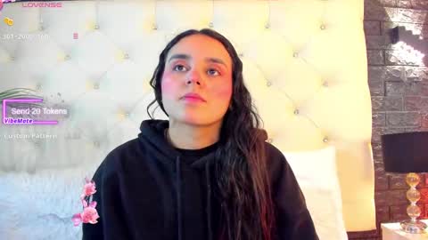 Snapshot of ambar_devon chatting on February 10, 1:14 am online show from February 10, 1:14 am