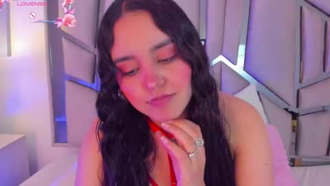 Snapshot of ambar_devon chatting on January 24, 6:35 pm online show from January 24, 6:35 pm