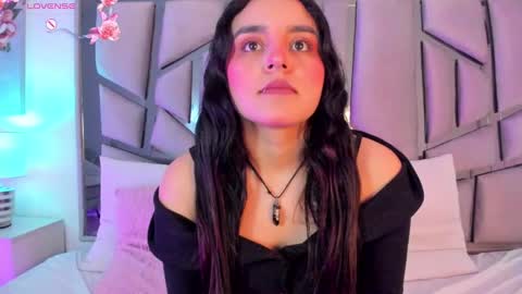 Snapshot of ambar_devon chatting on January 29, 7:32 pm online show from January 29, 7:32 pm