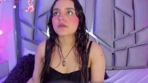 Snapshot of ambar_devon chatting on March 3, 6:53 pm online show from March 3, 6:53 pm