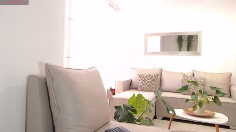 Ambar online show from January 25, 9:57 pm