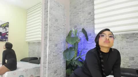 Snapshot of amberblazze chatting on October 20, 11:57 am amberblazze online show from October 20, 11:57 am