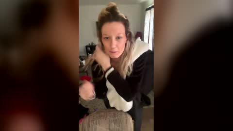 Kaligirll online show from January 10, 6:12 pm