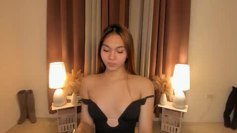 amber online show from March 10, 2:15 am