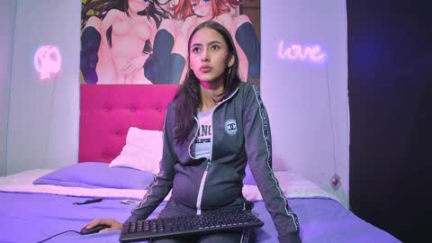 Snapshot of amberx_sweet chatting on January 9, 6:15 pm Amber online show from January 9, 6:15 pm